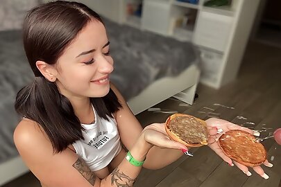 I CUM Yon GF'S BURGER, she loves my cum