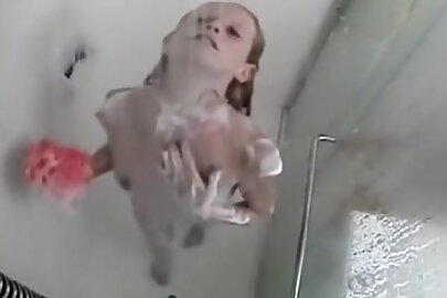 Anorectic unfocused and teen 18+ shaving in shower